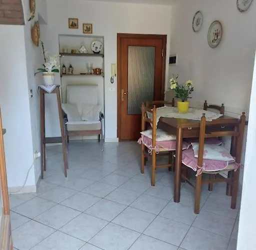 Casa Graziana شقة بمونتيكاتيني فال دي سيسينا